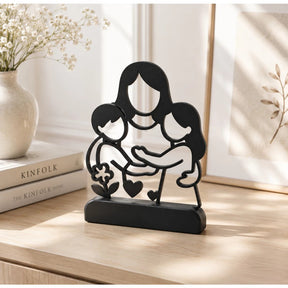 Escultura Mãe E Seus Dois Filhos Carinhosamente Abraçada