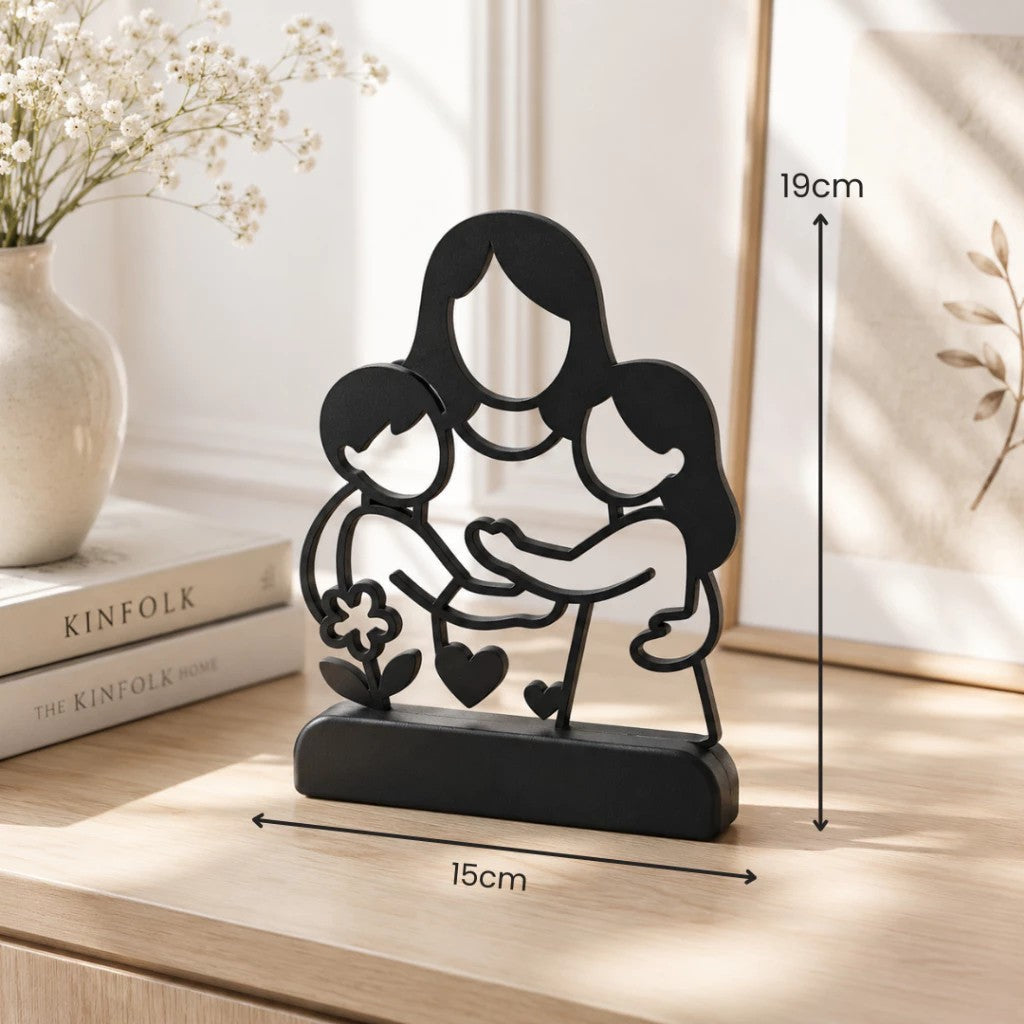 Escultura Mãe E Seus Dois Filhos Carinhosamente Abraçada