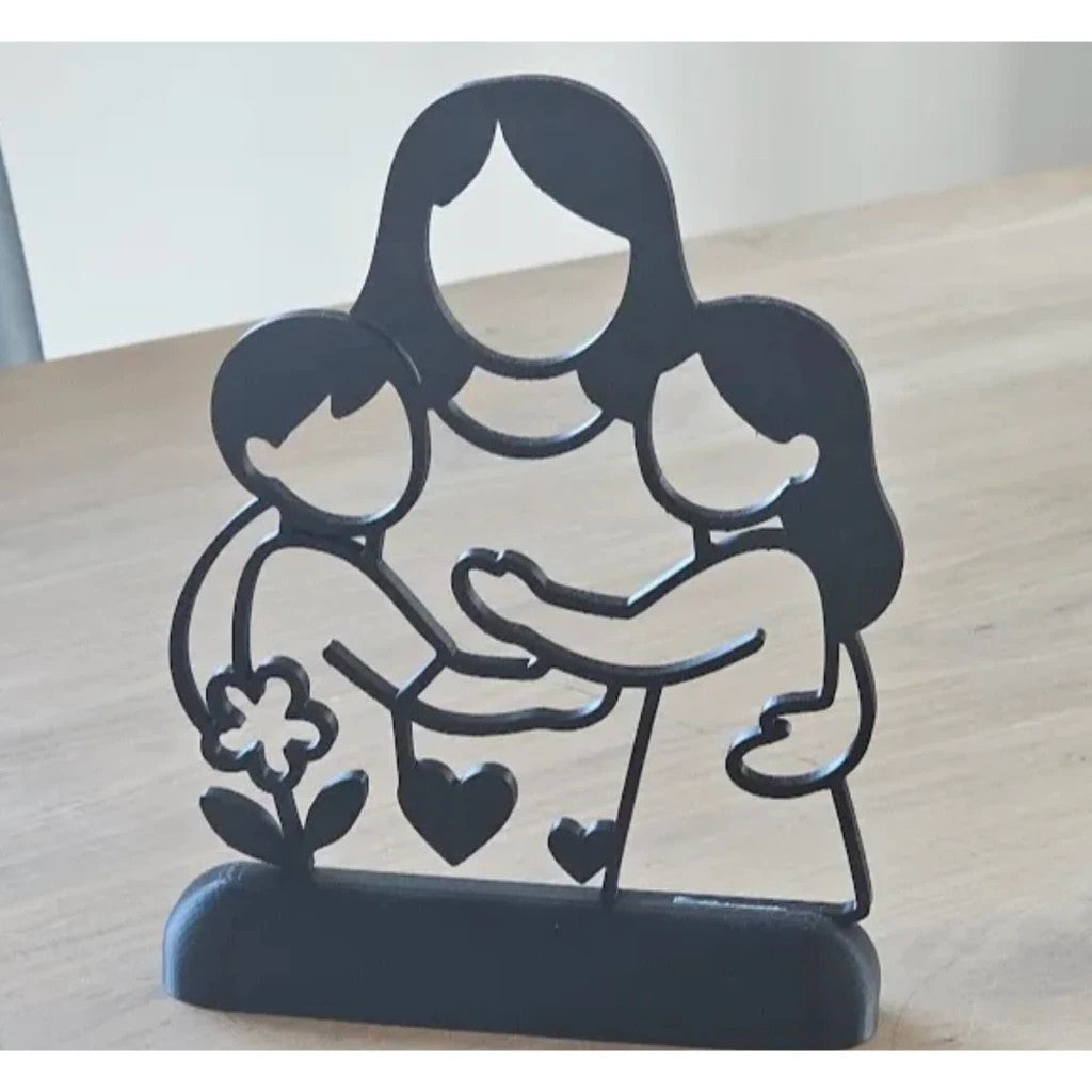 Escultura Mãe E Seus Dois Filhos Carinhosamente Abraçada
