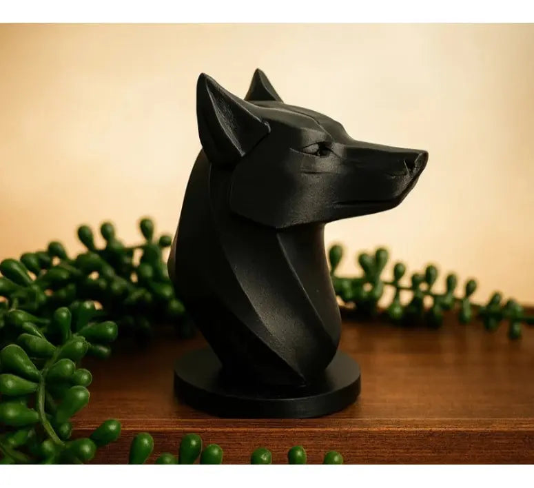 Lobo Minimalista Modesto